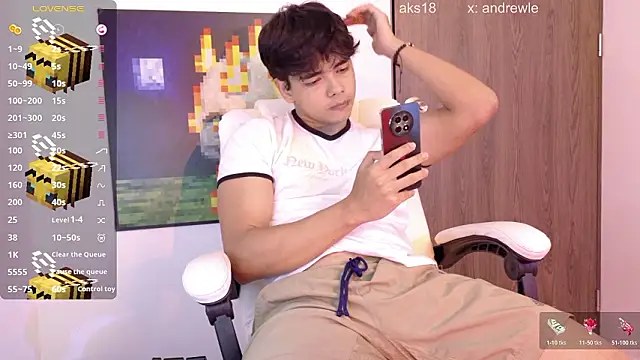 an drew18 online show from March 14, 12:55 pm