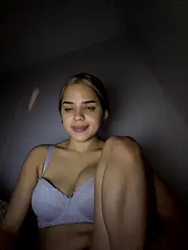 Snapshot of Sex_Samanta chatting on October 11, 6:14 am Sex Samanta online show from October 11, 6:14 am