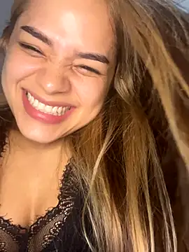 Snapshot of Sex_Samanta chatting on October 4, 3:41 am Sex Samanta online show from October 4, 3:41 am