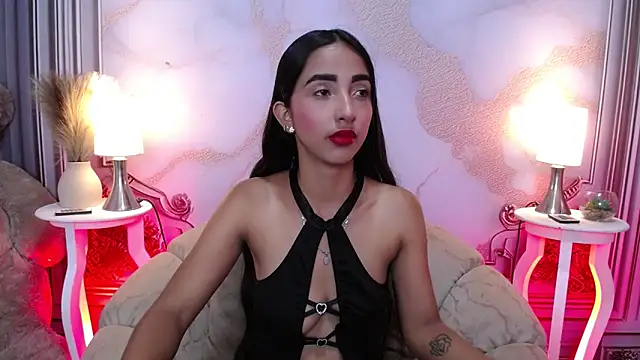 Snapshot of MilkyLally chatting on February 20, 11:45 am MilkyLally online show from February 20, 11:45 am