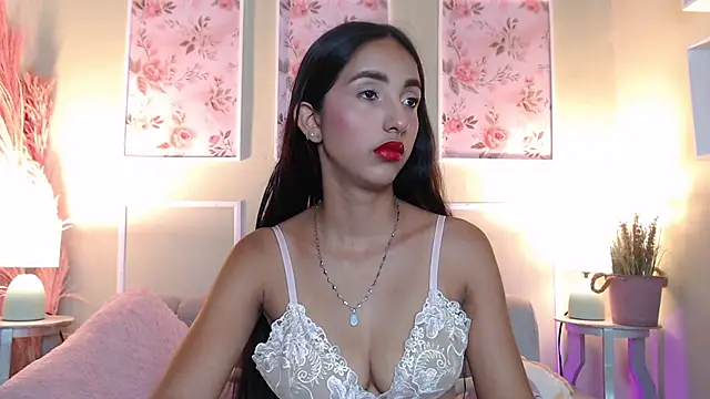 Snapshot of MilkyLally chatting on February 10, 11:53 am MilkyLally online show from February 10, 11:53 am