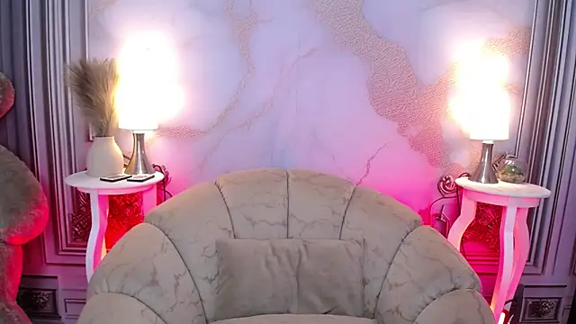 MilkyLally online show from March 21, 12:09 pm