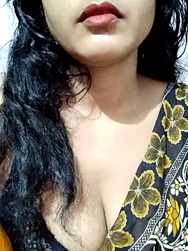 Snapshot of spicysuhana chatting on September 15, 11:49 pm spicysuhana online show from September 15, 11:49 pm