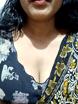 Snapshot of spicysuhana chatting on October 11, 10:22 pm spicysuhana online show from October 11, 10:22 pm