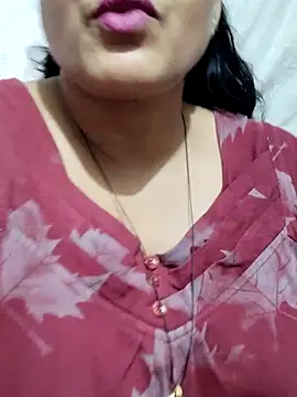 Snapshot of spicysuhana chatting on June 24, 12:26 pm spicysuhana online show from June 24, 12:26 pm