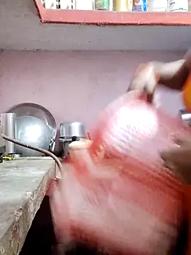 Snapshot of spicysuhana chatting on October 26, 11:54 am spicysuhana online show from October 26, 11:54 am