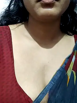 Snapshot of spicysuhana chatting on November 14, 11:19 pm spicysuhana online show from November 14, 11:19 pm