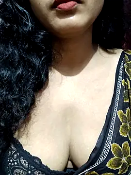 Snapshot of spicysuhana chatting on September 9, 11:36 pm spicysuhana online show from September 9, 11:36 pm