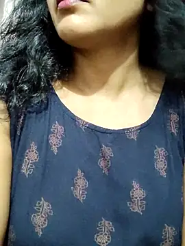 Snapshot of spicysuhana chatting on June 20, 3:11 am spicysuhana online show from June 20, 3:11 am