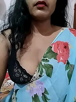 Snapshot of spicysuhana chatting on September 23, 5:47 am spicysuhana online show from September 23, 5:47 am