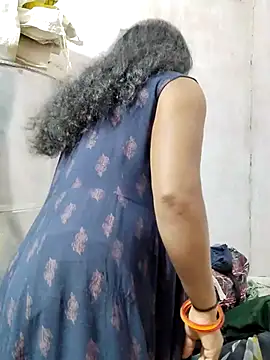 Snapshot of spicysuhana chatting on July 6, 5:14 am spicysuhana online show from July 6, 5:14 am