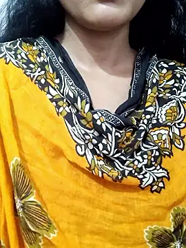 Snapshot of spicysuhana chatting on September 27, 3:23 am spicysuhana online show from September 27, 3:23 am