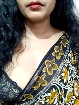 Snapshot of spicysuhana chatting on September 11, 6:13 am spicysuhana online show from September 11, 6:13 am