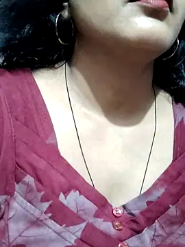 Snapshot of spicysuhana chatting on June 26, 4:40 am spicysuhana online show from June 26, 4:40 am