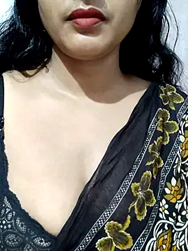 Snapshot of spicysuhana chatting on September 13, 9:59 pm spicysuhana online show from September 13, 9:59 pm