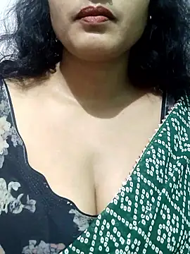 Snapshot of spicysuhana chatting on October 31, 11:29 am spicysuhana online show from October 31, 11:29 am