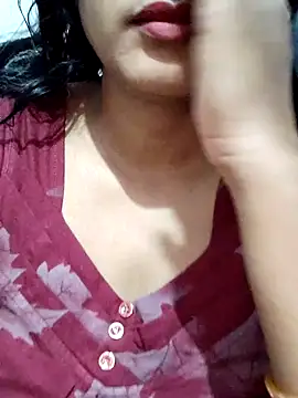 Snapshot of spicysuhana chatting on November 27, 12:33 am spicysuhana online show from November 27, 12:33 am