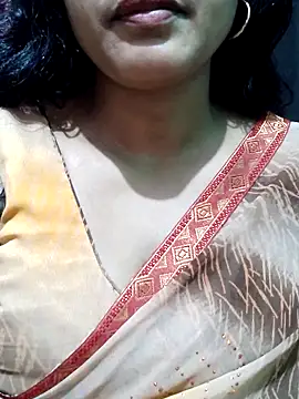 Snapshot of spicysuhana chatting on October 15, 12:31 am spicysuhana online show from October 15, 12:31 am