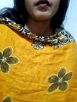 Snapshot of spicysuhana chatting on November 9, 12:36 am spicysuhana online show from November 9, 12:36 am