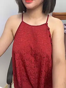 Snapshot of Voyerra_g chatting on June 21, 1:28 pm Voyerra g online show from June 21, 1:28 pm