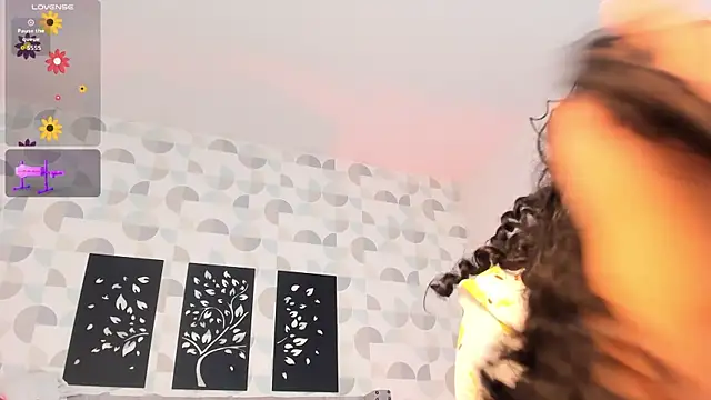 cristhi esterling online show from November 8, 12:09 pm