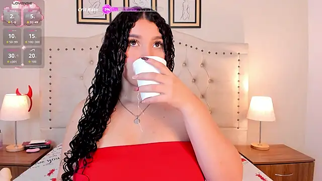 cristhi esterling online show from December 4, 12:15 pm