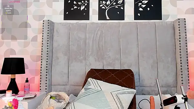 cristhi esterling online show from October 24, 12:37 pm