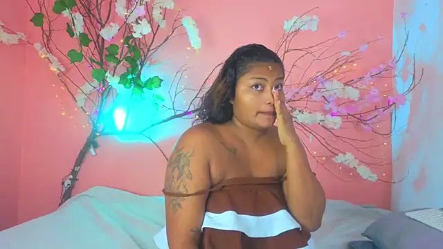 Cristal hott1 online show from February 11, 9:31 am