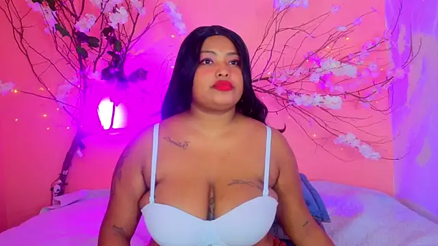 Cristal hott1 online show from February 10, 10:03 am