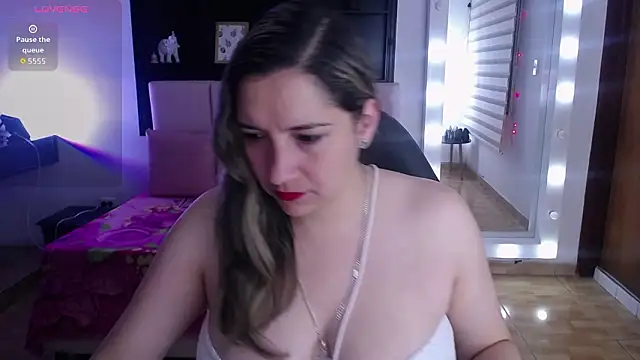 Agatha bellucci  online show from February 11, 2:17 pm