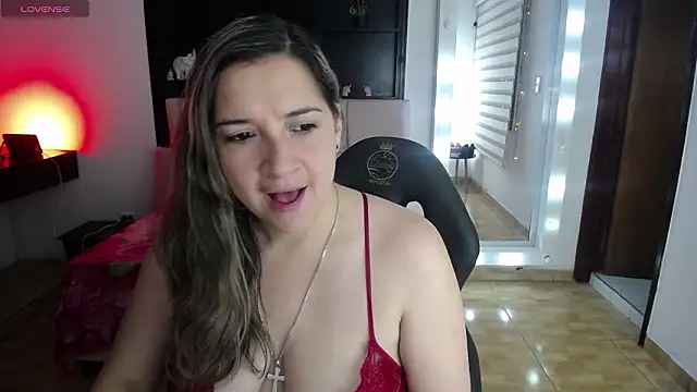 Agatha bellucci  online show from February 17, 1:08 pm