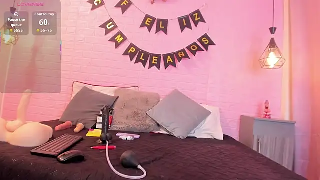 MayteLiu  online show from September 27, 12:55 pm