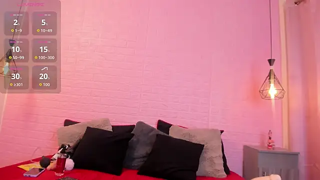 MayteLiu  online show from October 4, 12:50 pm