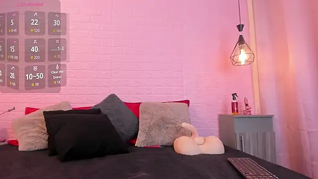 MayteLiu  online show from October 11, 1:01 pm