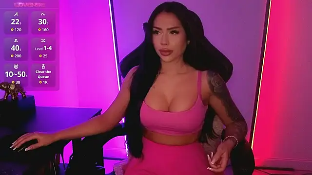 Snapshot of alisonrouge chatting on February 6, 8:16 pm alisonrouge online show from February 6, 8:16 pm