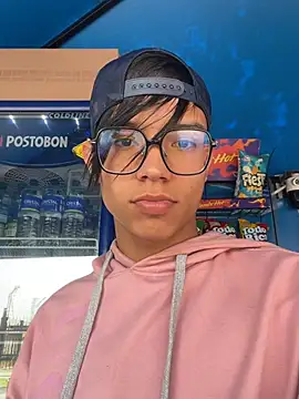 diegoand0911 online show from April 3, 2:56 pm