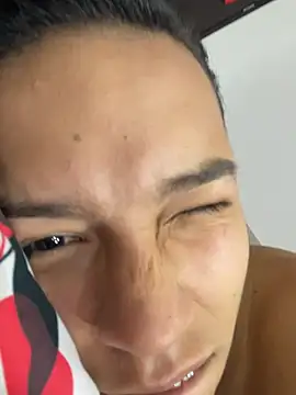 diegoand0911 online show from April 11, 2:43 pm
