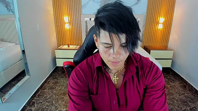 KAROLLJONES1 online show from June 6, 6:57 pm