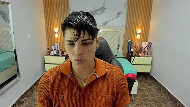 KAROLLJONES1 online show from October 9, 2:56 am