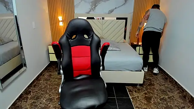 KAROLLJONES1 online show from March 28, 12:28 pm