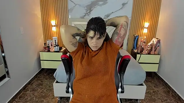 KAROLLJONES1 online show from October 20, 8:09 pm