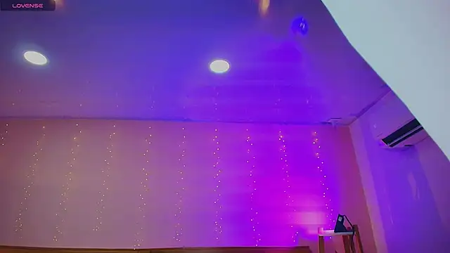 Snapshot of ambar_lover chatting on November 24, 7:36 pm ambar lover online show from November 24, 7:36 pm