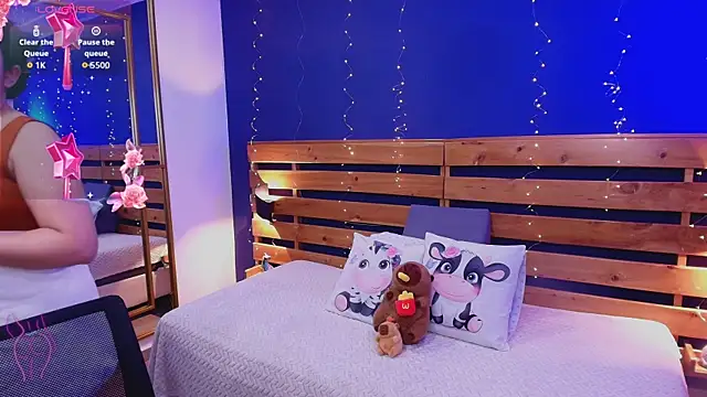 Snapshot of ambar_lover chatting on October 24, 8:08 pm ambar lover online show from October 24, 8:08 pm