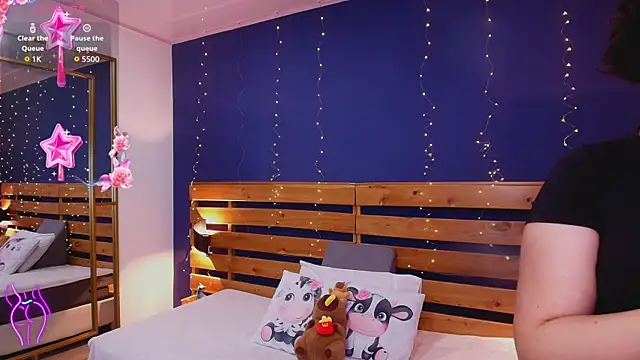 Snapshot of ambar_lover chatting on October 20, 7:58 pm ambar lover online show from October 20, 7:58 pm