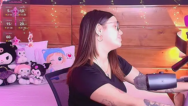 Snapshot of ambar_lover chatting on September 30, 7:53 pm ambar lover online show from September 30, 7:53 pm