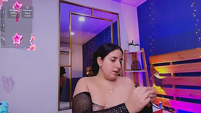 Snapshot of ambar_lover chatting on October 7, 8:21 pm ambar lover online show from October 7, 8:21 pm