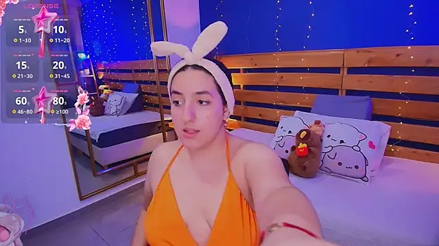 Snapshot of ambar_lover chatting on October 15, 7:33 pm ambar lover online show from October 15, 7:33 pm