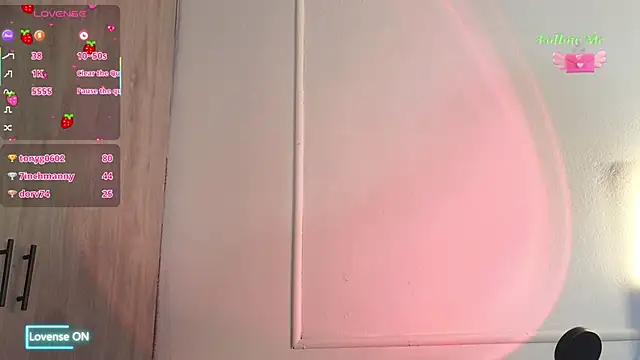 Snapshot of Ice_Princess_ chatting on November 7, 2:32 pm Ice Princess online show from November 7, 2:32 pm