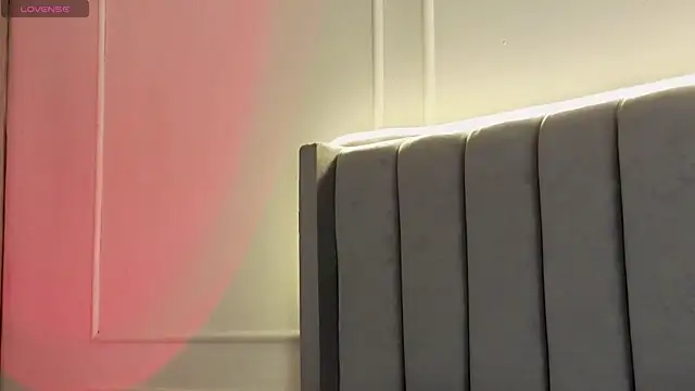 Snapshot of Ice_Princess_ chatting on November 27, 2:17 pm Ice Princess online show from November 27, 2:17 pm