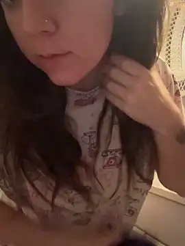 Snapshot of goddessmissmia chatting on October 3, 8:21 pm goddessmissmia online show from October 3, 8:21 pm